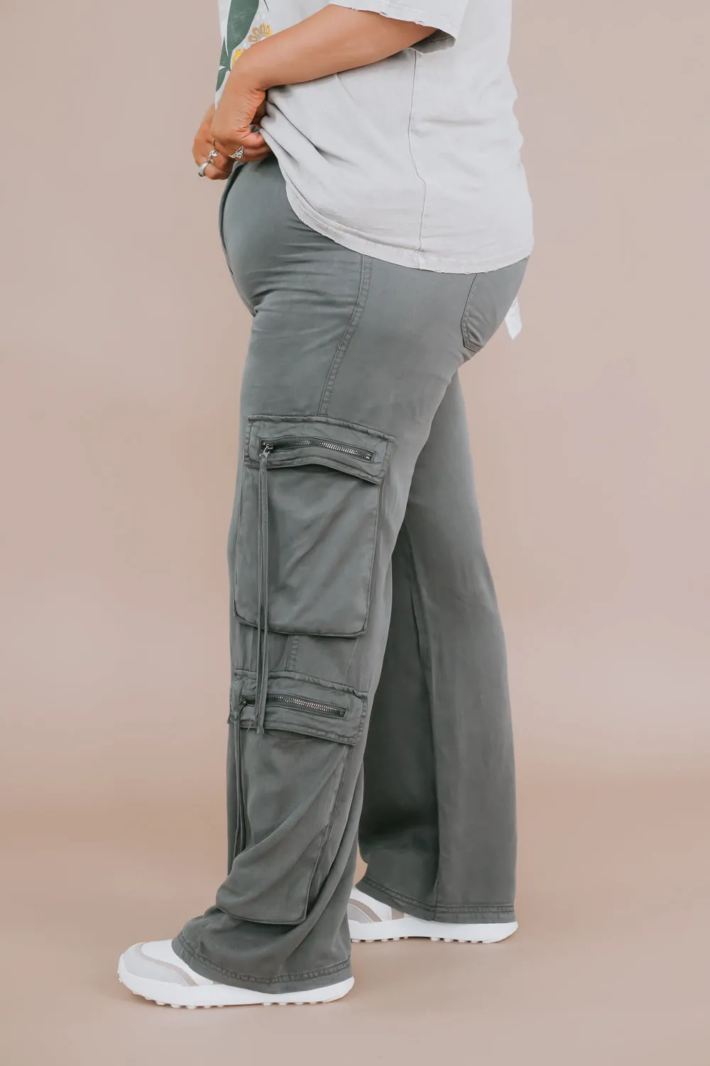 Olive High Rise Cargo Pants, Risen
