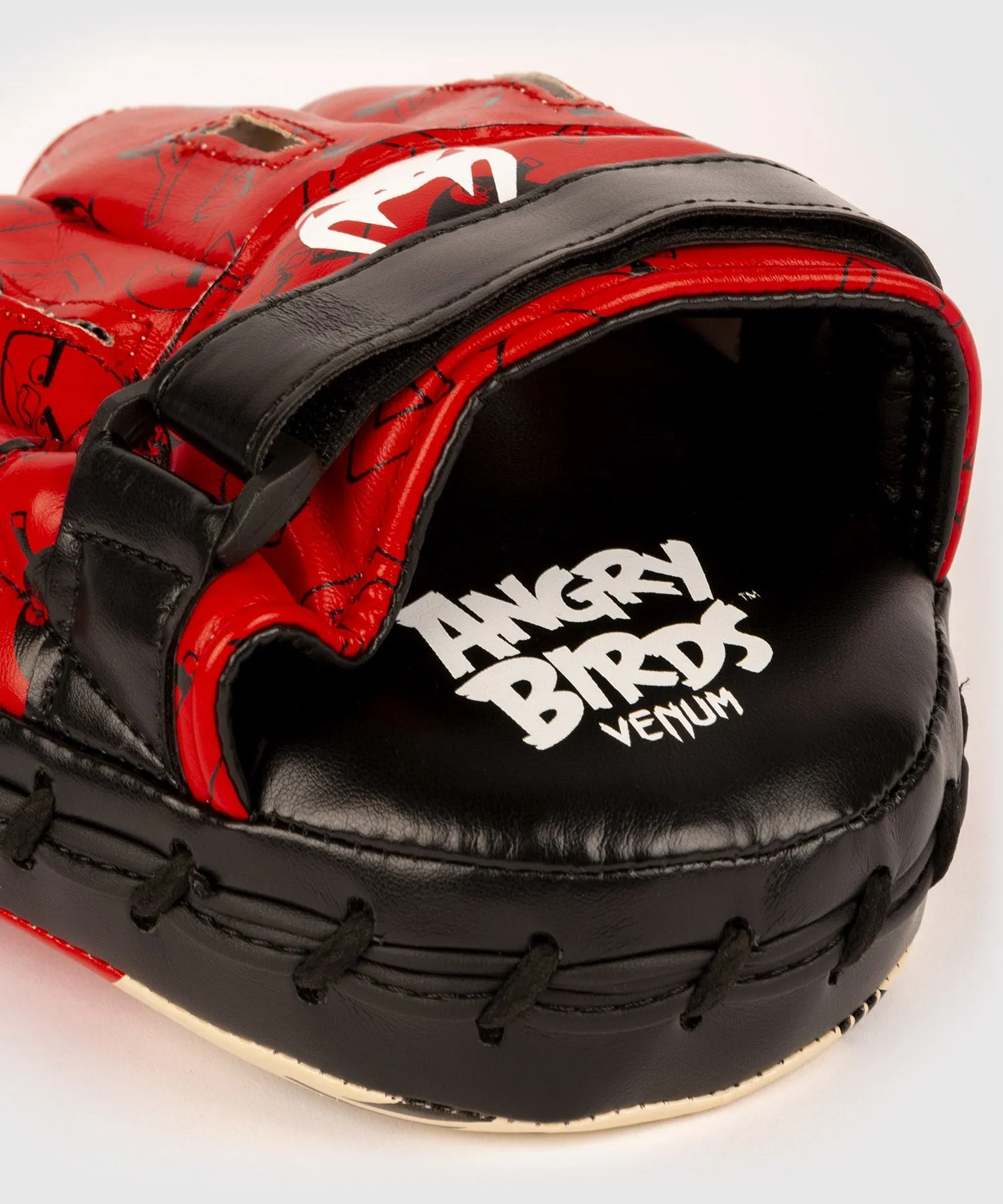 Venum Angry Birds Focus Mitts - Red